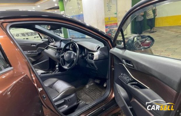 Toyota C-HR Hybrid G-LED Package 2017 (Used Car)