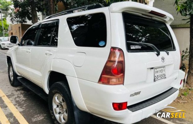 Toyota Hilux Surf Octane 2004 (Used Car)
