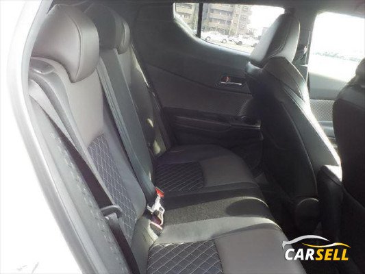 TOYOTA CHR HYBRID 2020 Reconditioned Car