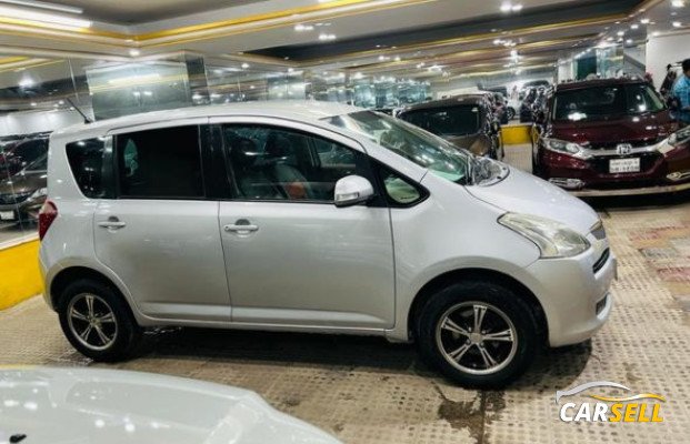 Toyota Ractis Fresh Condition 2005 (Used Car)