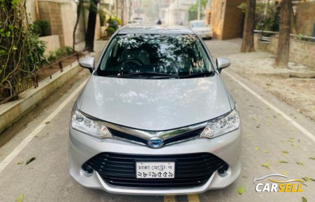 Toyota Axio Hybrid 2015 (Used Car)