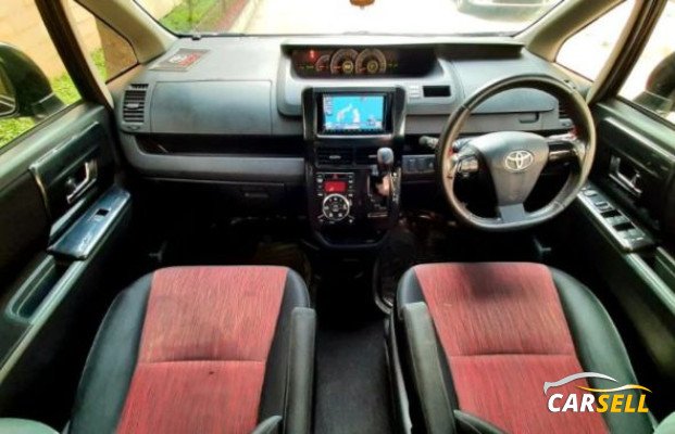 Toyota X- Noah 2010 (Used Car)