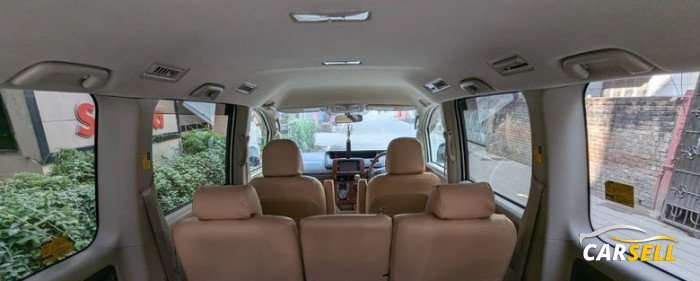 Toyota Noah 2010 Used Car