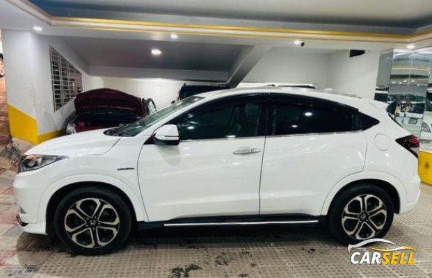 Honda Vezel RS Hybrid 2014 (Used Car)
