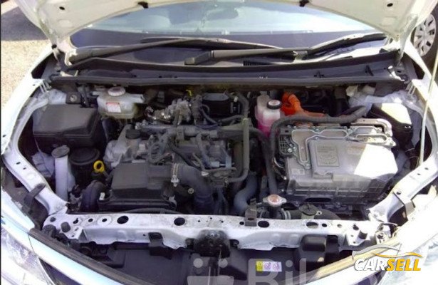 Toyota Fielder EX HYBRID white 2020 Recondition Car Sale