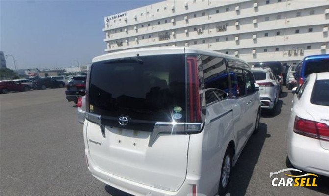 Toyota Esquire GI NON HYBRID PEARL 2019 Recondition Car Sale