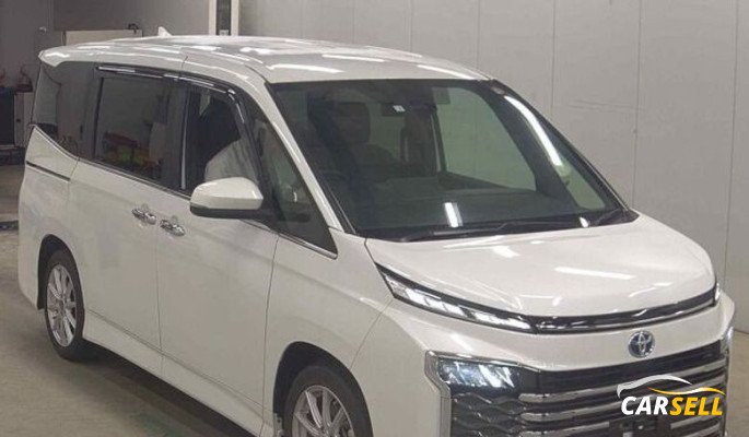 Toyota Voxy Z-S HYBRID PEARL 2022 Recondition Car Sale