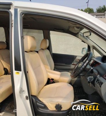 Toyota Noah X 2004 Used Car Sale