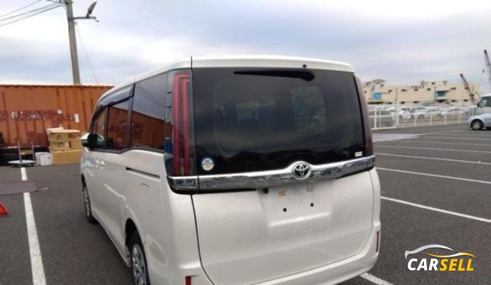 Toyota Noah x non-hybrid 2020 Recondition Car