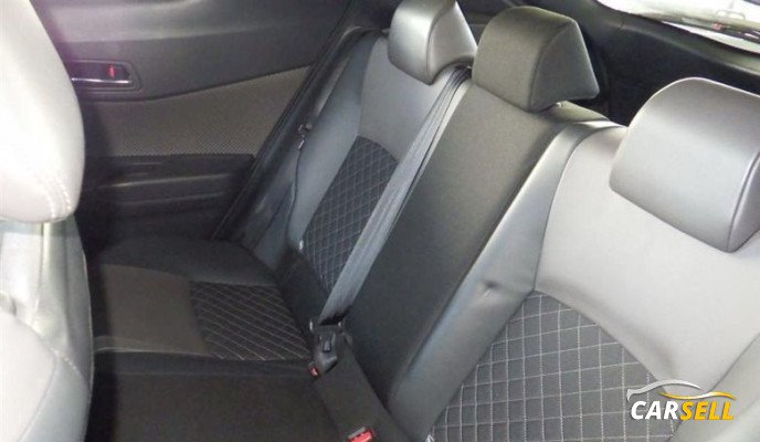 Toyota C-HR G-LED BLACK 2020 Recondition Car Best Price