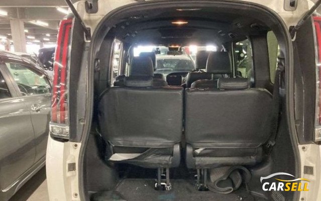 Toyota Esquire Gi 2020 Recondition Car