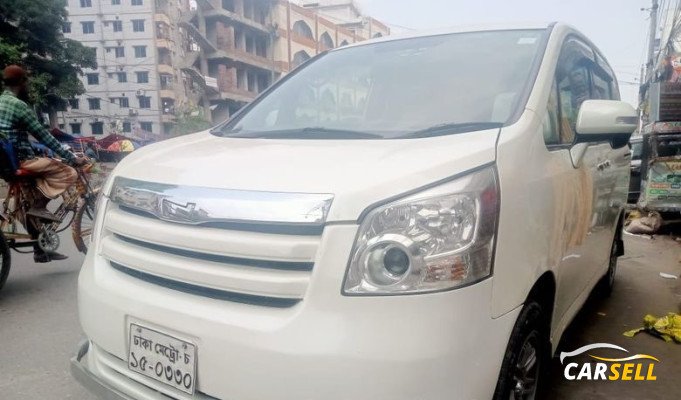 Toyota Noah X Edition 2009 Used Car