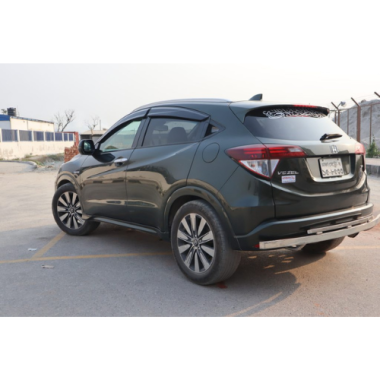 Honda Vezel Hybrid Car (Used)