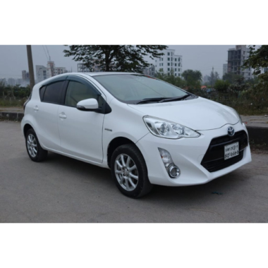Toyota AQUA S PKG Car (Used)