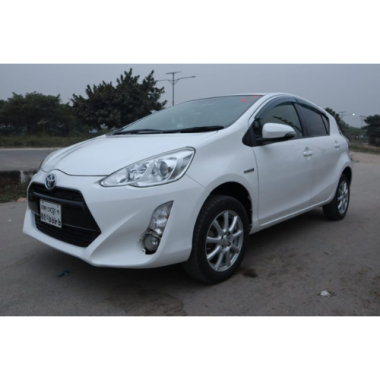 Toyota AQUA S PKG Car (Used)