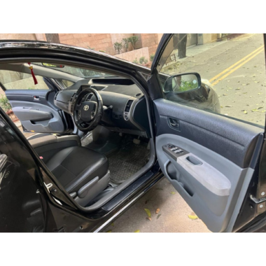 Toyota Prius G Pkg Hybrid Smart Card 2010 (Used Car)