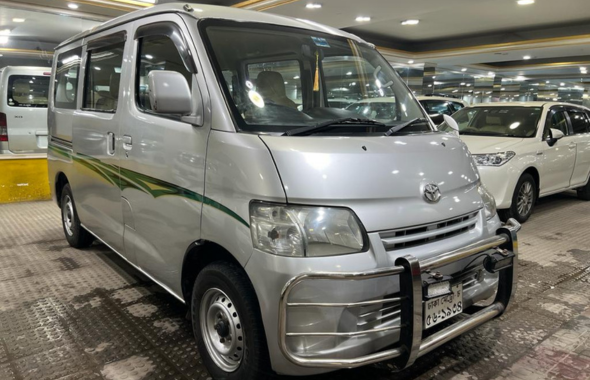 Toyota Noah 9 Seat (Used Car)