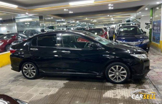 Honda Grace Hybrid EX (Used Car)