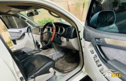 Toyota Hilux Surf Octane 2004 (Used Car)