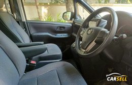 Toyota Esquire Octane 2014
