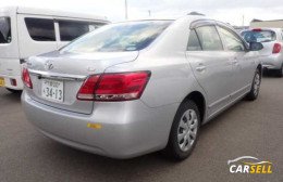 TOYOTA PREMIO 2018 SILVER