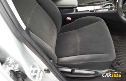TOYOTA PREMIO 2017 SILVER