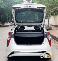Toyota Prius S Touring 2018