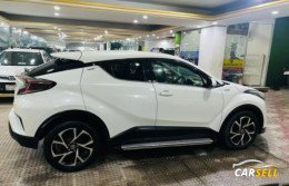 TOYOTA C-HR G LED HYBRID 2017 (Used Car)