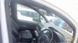 Toyota Esquire GI NON HYBRID PEARL 2019 Recondition Car Sale