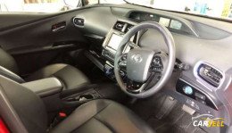 Toyota Prius S Touring Selection 2019 Car
