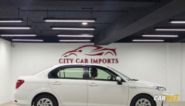 Toyota Axio Hybrid white 2019 Recondition Car