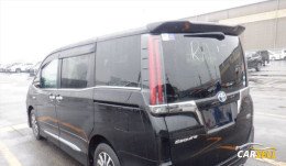Toyota Esquire Gi Premium Modelista 2020 Reconditioned Car