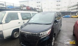 Toyota Esquire NON HYBRID GIPREMIUM 2019 Reconditioned Car