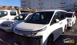 Toyota Voxy ZS SMART 2022 Recondition Car