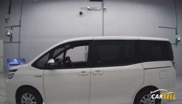 Toyota Voxy ALL POWER 2020 Reconditioned Car