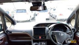 Toyota Esquire GI PREMIUM BROWN INT 2020 Reconditioned Car